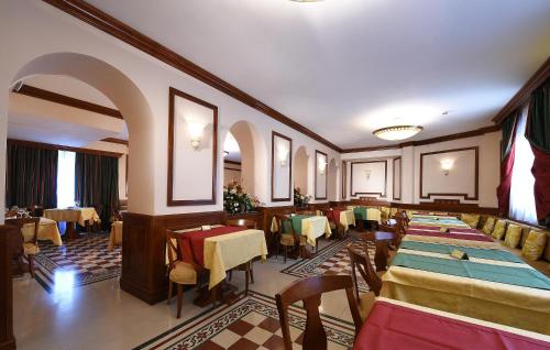 Restoran, Hotel Acqui & Centro Benessere in Acqui Terme Restoran, Hotel Acqui & Centro Benessere in Acqui Terme