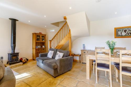 Зовнішній вигляд готелю, Rose Cottage in Salford Зовнішній вигляд готелю, Rose Cottage in Salford