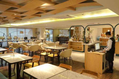 Restaurant, Louis Kienne Pemuda Semarang in Semarang Restaurant, Louis Kienne Pemuda Semarang in Semarang