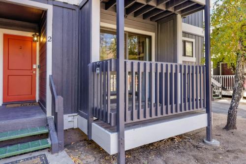 Bejárat, Blue Jay Getaway #2082 by Big Bear Vacations in Big Bear Lake (Kalifornia) Bejárat, Blue Jay Getaway #2082 by Big Bear Vacations in Big Bear Lake (Kalifornia)