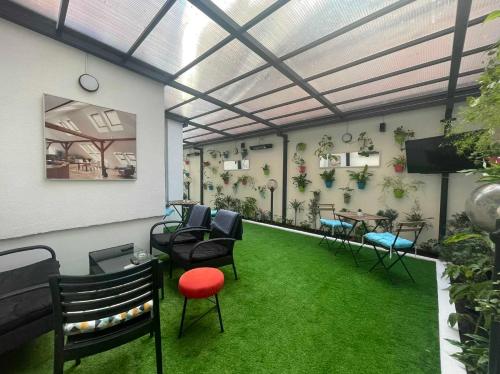 花园, 往事旅舍 (Hotel Story) in 萨拉热沃 花园, 往事旅舍 (Hotel Story) in 萨拉热沃