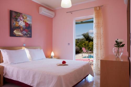 Pantheon & Danae Luxury Villas in Marantochori Pantheon & Danae Luxury Villas in Marantochori