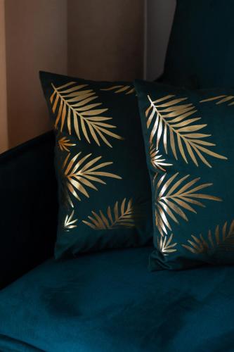 Home Factory Estate Praga Kotsisa by Noclegi Renters