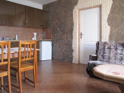 Konyha, Pokoje Gościnne Skalnik - Agroturystyka- Pokoje butikowe (Pokoje Goscinne Skalnik - Agroturystyka- Pokoje butikowe) in Kostrzyn Nad Odra Konyha, Pokoje Gościnne Skalnik - Agroturystyka- Pokoje butikowe (Pokoje Goscinne Skalnik - Agroturystyka- Pokoje butikowe) in Kostrzyn Nad Odra