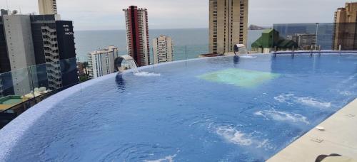 Swimming pool, Hotel Gold Arcos 4 Sup - Built in May 2022 in Benidorm - Costa Blanca Swimming pool, Hotel Gold Arcos 4 Sup - Built in May 2022 in Benidorm - Costa Blanca