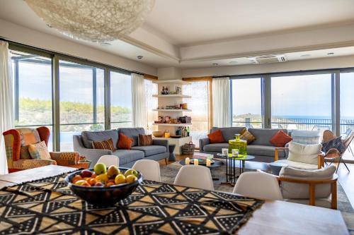 Villa Adam Beach Front with Private Butler in 에센테페 Villa Adam Beach Front with Private Butler in 에센테페