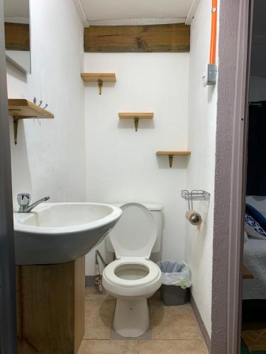 Bathroom, El Cuarto Juez in San Juan La Laguna Bathroom, El Cuarto Juez in San Juan La Laguna