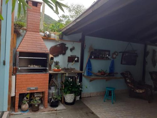 Casa Agradavel, 50m da Praia Freguesia do Ribeirao da Ilha in 里貝朗達伊利亞 Casa Agradavel, 50m da Praia Freguesia do Ribeirao da Ilha in 里貝朗達伊利亞