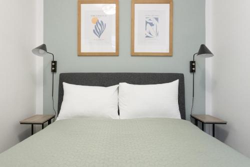 Apartment with balcony - trendy neighborhood