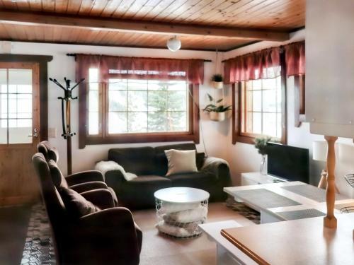 Holiday Home Pieni kiiruna by Interhome in Hyrynsalmi Holiday Home Pieni kiiruna by Interhome in Hyrynsalmi