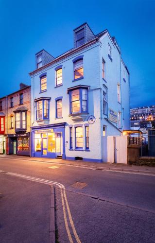 入口, Ocean Backpackers self-catering hostel in 伊爾弗勒科姆鎮中心 入口, Ocean Backpackers self-catering hostel in 伊爾弗勒科姆鎮中心