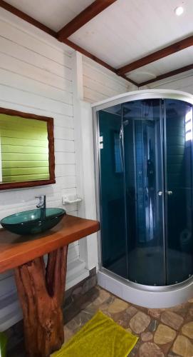 Baño, Kachiman in Le Saint-Esprit Baño, Kachiman in Le Saint-Esprit