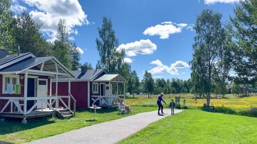 숙소 외관, Trollforsen Camping & Cottages in 소르셀레 숙소 외관, Trollforsen Camping & Cottages in 소르셀레