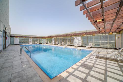 游泳池, 白金海岸酒店公寓 (Platinum Coast Hotel Apartments) in 查伊拉海灘 游泳池, 白金海岸酒店公寓 (Platinum Coast Hotel Apartments) in 查伊拉海灘