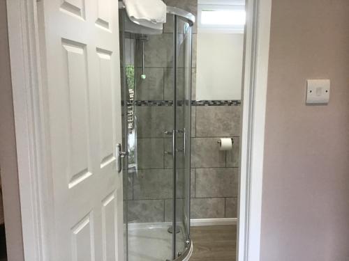 浴室, 紐爾茵汽車旅館 (The New Inn Motel) in 哈比 浴室, 紐爾茵汽車旅館 (The New Inn Motel) in 哈比