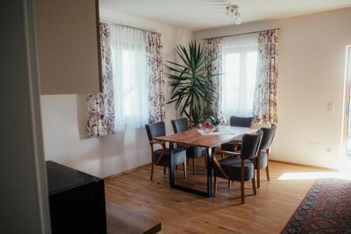 Létesítmények, Gästehaus Jeindl (Gastehaus Jeindl) in Markt Hartmannsdorf Létesítmények, Gästehaus Jeindl (Gastehaus Jeindl) in Markt Hartmannsdorf