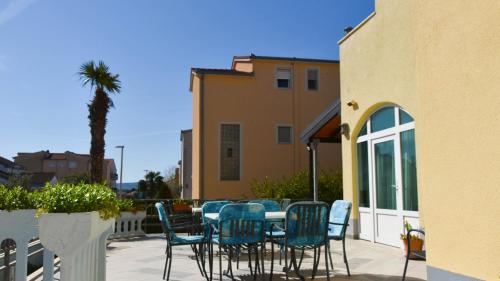 A szálláshely kívülről, Hotel Adria in Kastela A szálláshely kívülről, Hotel Adria in Kastela