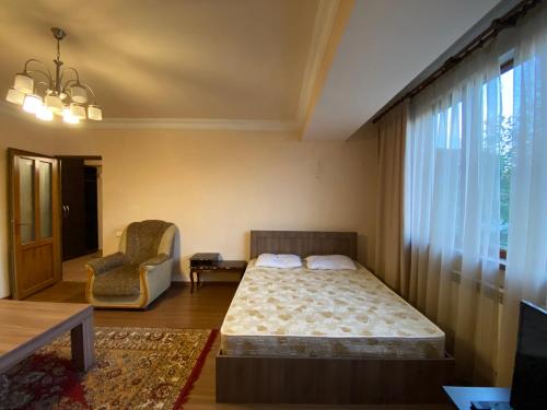 Tigran Mets Avenue, 1 bedroom New Renovated, Sunny apartment TG391
