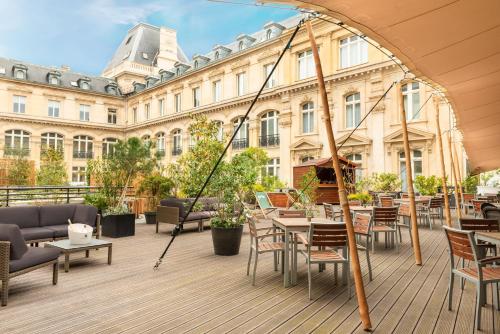 Näkymä ulkoa, Crowne Plaza Paris République By IHG in 11th - Bastille - Republique Näkymä ulkoa, Crowne Plaza Paris République By IHG in 11th - Bastille - Republique