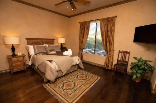 Camelback Mountain Mansion in Paradise Valley, AZ in Paradise Valley Camelback Mountain Mansion in Paradise Valley, AZ in Paradise Valley