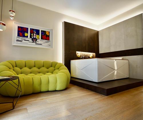 ARBITER SUITE Milano