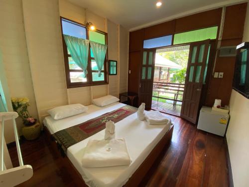 Baan Kornnara Resort in Amphawa (Samut Songkhram) Baan Kornnara Resort in Amphawa (Samut Songkhram)