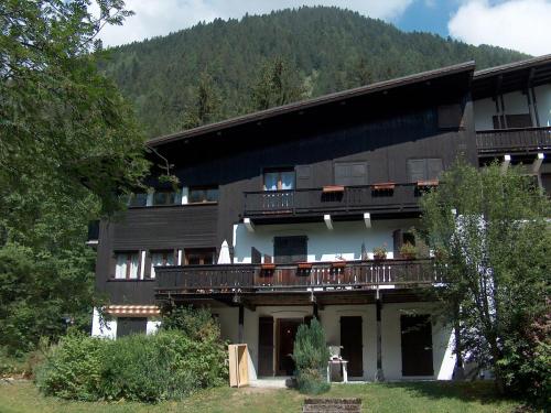 Apartment Les Charmoz-3 by Interhome in La Frasse Apartment Les Charmoz-3 by Interhome in La Frasse
