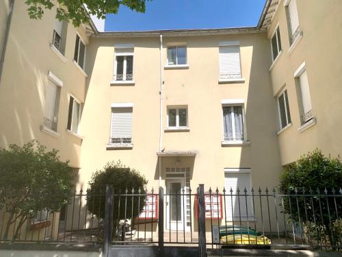 Exterior view, Magnifique appartement T2 aux portes de Paris in Cachan Exterior view, Magnifique appartement T2 aux portes de Paris in Cachan