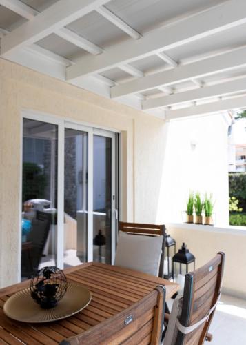 شرفة/ تراس, Luxury Mantinela Apartment in ملنسكة شرفة/ تراس, Luxury Mantinela Apartment in ملنسكة