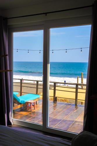 Black Sand Beachhouse in Monterrico Black Sand Beachhouse in Monterrico