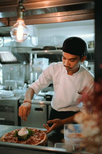 ザ フロント ホテル アンド アパートメンツ8