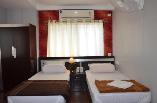 This photo about Sundaram Palace shared on HyHotel.com