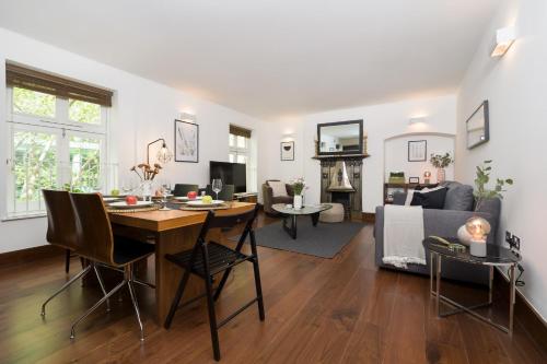 NEW! BIG 2 BEDR/3 BEDS BEST COVENT GARDEN!