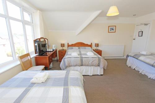 West Point Hotel Bed and Breakfast in Colwyn Bay West Point Hotel Bed and Breakfast in Colwyn Bay