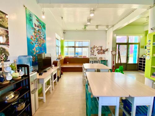 Aufenthaltsraum/ TV-Zimmer, 澎湖北吉光背包客民宿 Bayhouse Hostel Penghu in Penghu Aufenthaltsraum/ TV-Zimmer, 澎湖北吉光背包客民宿 Bayhouse Hostel Penghu in Penghu