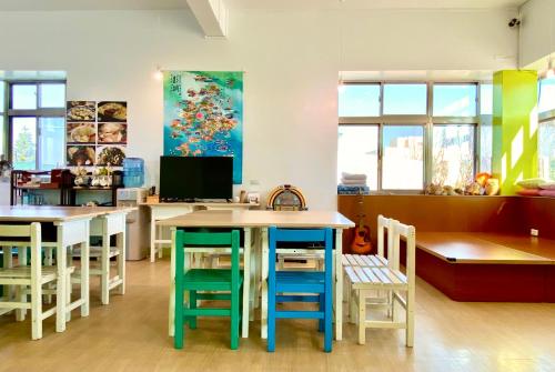 Aufenthaltsraum/ TV-Zimmer, 澎湖北吉光背包客民宿 Bayhouse Hostel Penghu in Penghu Aufenthaltsraum/ TV-Zimmer, 澎湖北吉光背包客民宿 Bayhouse Hostel Penghu in Penghu