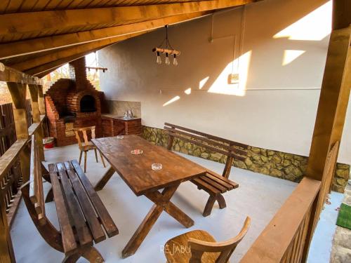 Cabana Rejabu in Sebiș Cabana Rejabu in Sebiș