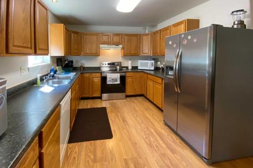 Private 2-Acre Retreat with MTN Views, Walk to River in St Maries (ID) Private 2-Acre Retreat with MTN Views, Walk to River in St Maries (ID)