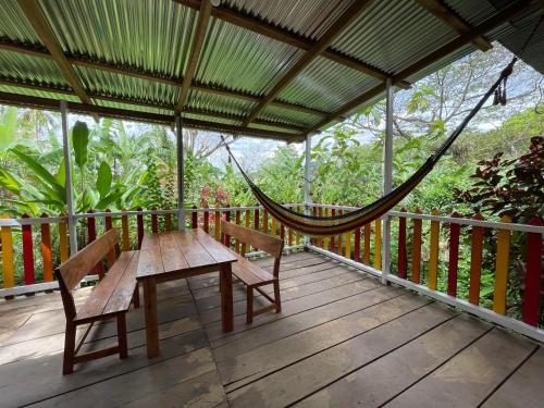 Közös társalgó / TV, Jungle Cabins El Escondido in Sebaco Közös társalgó / TV, Jungle Cabins El Escondido in Sebaco