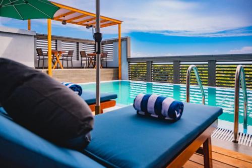 Swimming pool, Maa Thundi in Gnaviyani Atoll Swimming pool, Maa Thundi in Gnaviyani Atoll