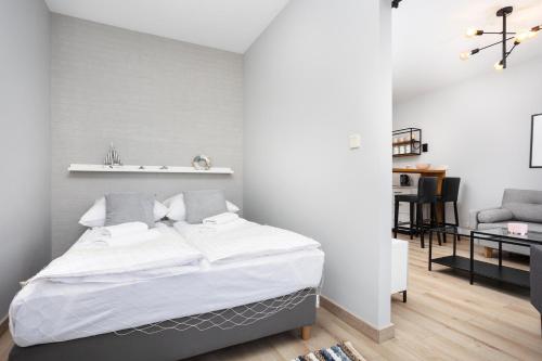 City of the Kings-Alice Apartment