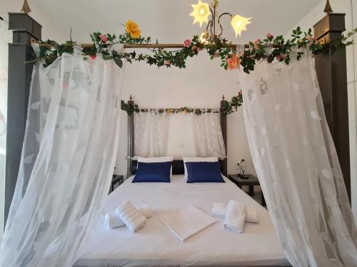 Myrtia Guest House in พีร์กอส Myrtia Guest House in พีร์กอส