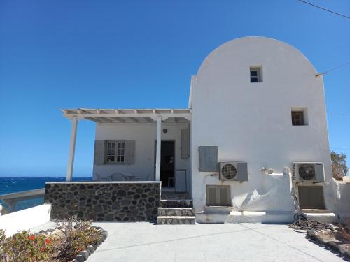 Santorini Grace Villa No2 in Panagia Kalou Santorini Grace Villa No2 in Panagia Kalou