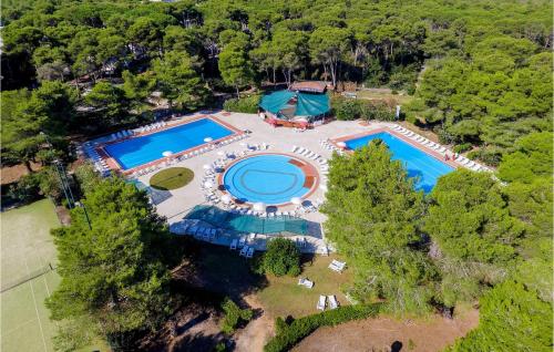 Swimming pool, Bilo 5 in Vernole Swimming pool, Bilo 5 in Vernole