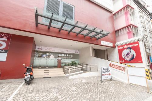 Exterior view, Wow Budget Hotel Cubao in Quezon City Exterior view, Wow Budget Hotel Cubao in Quezon City