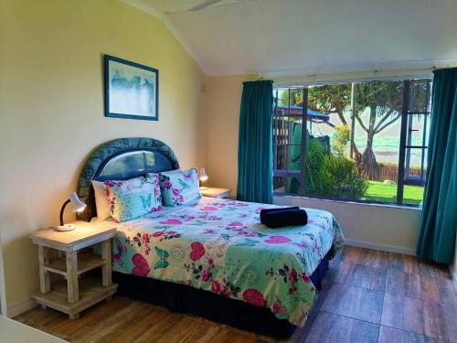 One-Bedroom House image 6