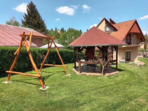 สวน, Marika Apartmanhaz in ซาลาคารอส สวน, Marika Apartmanhaz in ซาลาคารอส