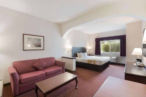 Quality Inn Grand Suites Bellingham in Bellingham (WA) Quality Inn Grand Suites Bellingham in Bellingham (WA)