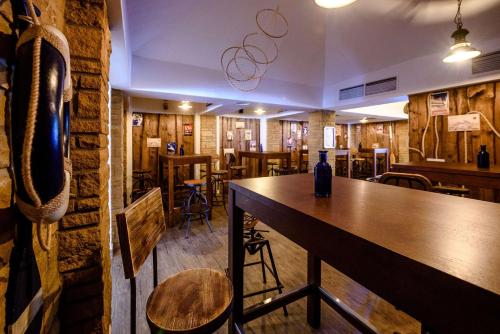 Паб/Коктейль-бар, Dorint Hotel Alzey/Worms in Alzey Паб/Коктейль-бар, Dorint Hotel Alzey/Worms in Alzey
