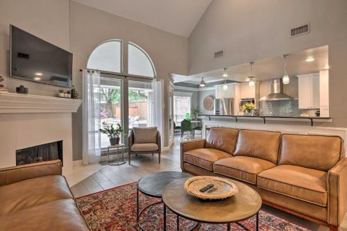 Updated Dallas Getaway with Outdoor Kitchen! in Заповедный район М Стрит Updated Dallas Getaway with Outdoor Kitchen! in Заповедный район М Стрит